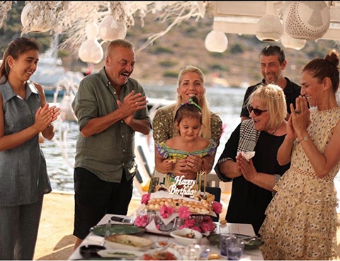 Mesut Akusta... KIZI BERFİN CANO’YA 3 YAŞ PARTİSİ!