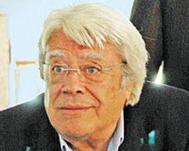 Cüneyt Arkın... DONU KİRLİ DİYE DALGA GEÇMİŞLER!