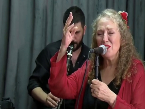 Suzan Kardeş... EVDE MÜZİK'İN KONUĞU OLDU!