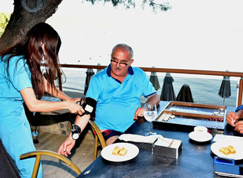 Faik Öztürk... TAVLADA KAYBEDİNCE, TANSİYONU ÇIKTI!