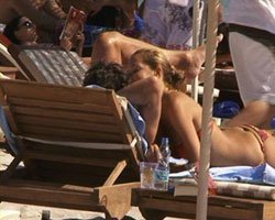 Burcu Esmersoy... ÖPÜŞME SORUSU UTANDIRDI!