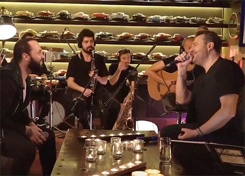 Berkay... KIZLARINA OLAN SEVGİSİNİ ANLATTI!