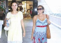 Bergüzar Korel-Hülya Darcan... ALIŞVERİŞE ÇIKTILAR!