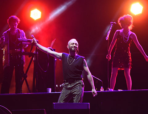 Mabel Matiz... 'ŞARKILARI BERABER SÖYLEYİNCE ŞİFALI OLUYOR!'