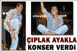 İbrahim Tatlıses yalın ayak türkü okudu... TARİHİ TEKERRÜR ETTİRDİ...