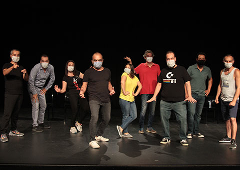 Mahşer-i Cümbüş... PERDELERİNİ AÇTI!