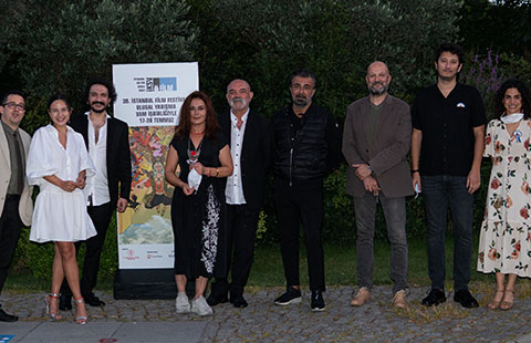 Nasipse Adayız... TÜRKİYE PRÖMİYERİ  İSTANBUL FİLM FESTİVALİ’NDE GERÇEKLEŞTİ!