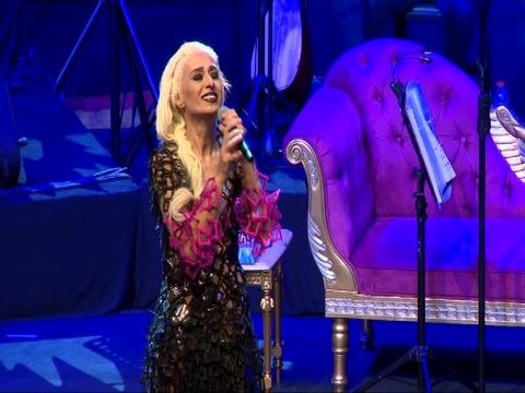 Yıldız Tilbe... HARBİYE'DEN BİR YILDIZ GEÇTİ!..