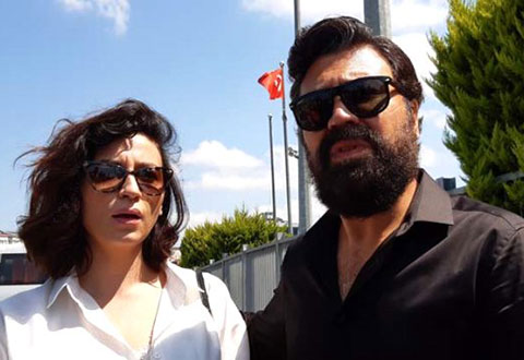 Bülent Emrah Parlak - Burcu Gönder... BOŞANDILAR!