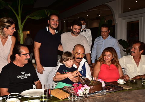 Cemil İpekçi... 'GÜNÜMÜZÜN TRENDİ EDEPSİZLİK VE TERBİYESİZLİK!'