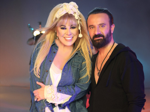 Zerrin Özer... UYUYAN DEV UYANDI!