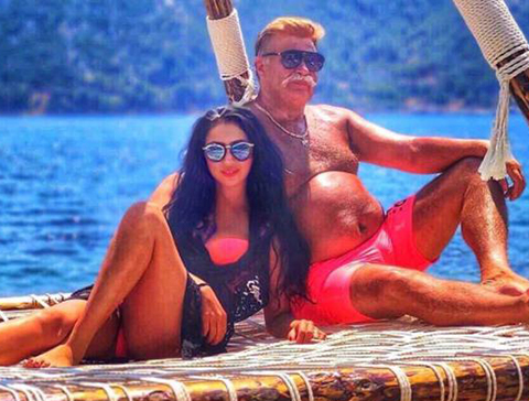 Nuri - Burcu Alço... MARMARİS'TE BALAYI!