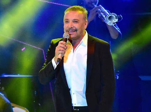 Cenk Eren... AJDA PEKKAN'A ÖZEL TEŞEKKÜR!