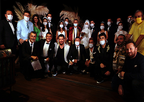 Sağlık çalışanları için el ele... 10 ÇİFTE MUHTEŞEM DÜĞÜN!