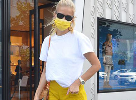 Burcu Esmersoy... SARI PAPATYA ŞIKLIĞI!