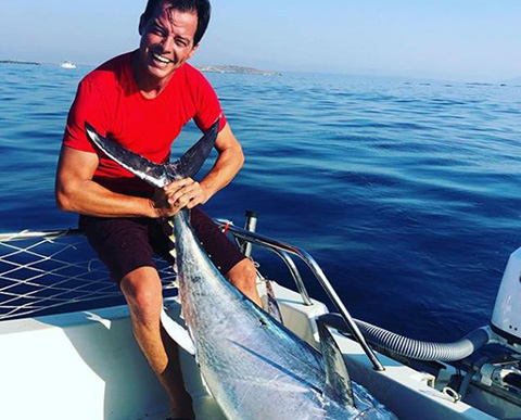 Alp Kırşan... AV YASAĞINA RAĞMEN BALIK YAKALADI, PAYLAŞTI!