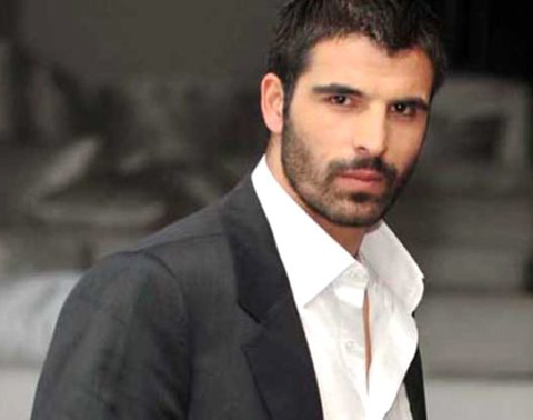 Mehmet Akif Alakurt... ERKEK TAKİPÇİLERİNE KÜFÜR!