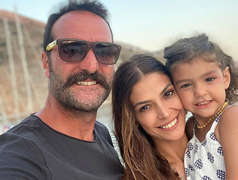 Timur - Eda Acar... HERKES DÖNDÜ, ONLAR TATİLE GİTTİ!