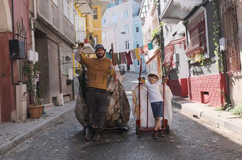 Çağayat Ulusoy... FİLMDEN İLK KARELER GELDİ!