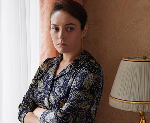 Ezgi Mola... SEKİZ YIL SONRA DİZİ SETİNDE!