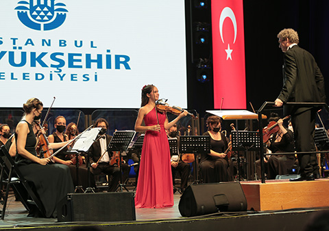 Cemal Reşit Rey Senfoni Orkestrası... HARBİYE'DE İSPANYOL EZGİLERİ!