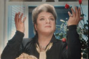 Zeki Müren... "YARALI GÖNÜL" KLİBİYLE ARAMIZDA!