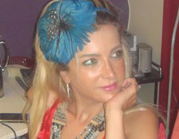 Selda Tetik? MAGAZİNKOLİK OKURLARININ MODA KONUSUNDA GÖZÜ KULAĞI OLACAK?