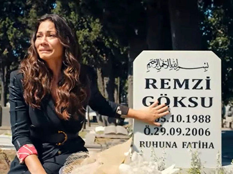 Doğduğun Ev Kaderindir... DİKKATLİ İZLEYİCİLERİN GÖZÜNDEN KAÇMADI!