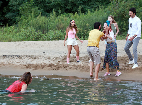 Kuzey Yıldızı - İlk Aşk... YILDIZ, KUZEY'DEN KURTULAMIYOR!
