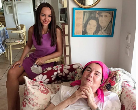 Fatma Girik... HAYRANLARINI MUTLU EDEN PAYLAŞIM!