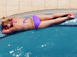 Britney Spears... BİKİNİYİ GİYDİ, MANŞETLERE ÇIKTI...