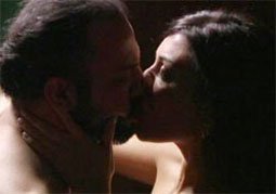 Devrim Saltoğlu-Selen Görgüzel... SEVİŞME SAHNELERİ KRİZ YARATTI!