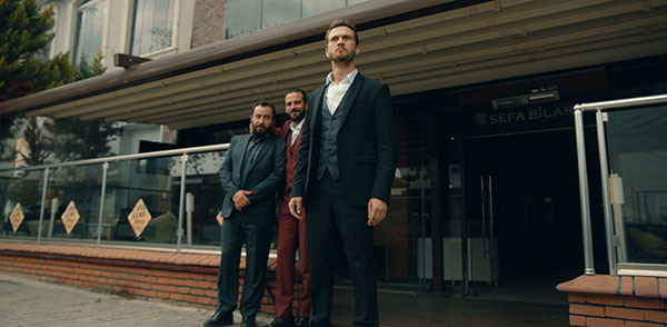 Çukur...'BEN KENDİMİ ÇUKUR İÇİN FEDA ETTİM!'