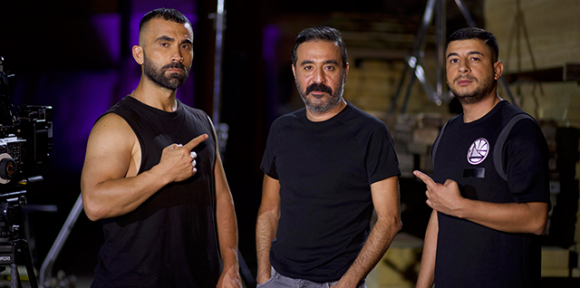 Mustafa Üstündağ...SÜRPRİZ PROJE ‘YANINA KALMAZ’