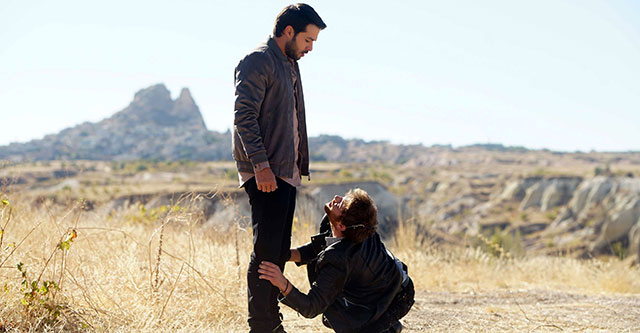 Maria İle Mustafa...MUSTAFA ARADA KALIYOR