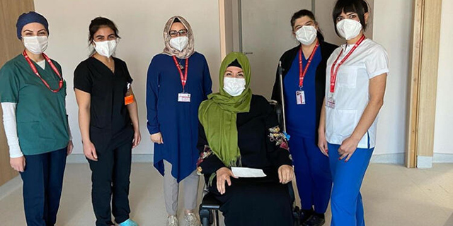 İkbal Gürpınar...KORANAYI YENDİ, TABURCU OLDU!