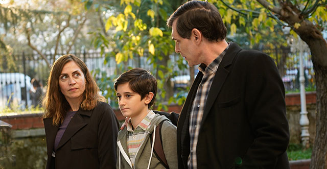 Çocukluk...HEPSİNİN HAYATI ALT ÜST OLUYOR!