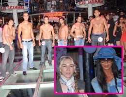 BODRUM'DA YAZ SEZONU ERKEK GÜZELLİK YARIŞMASIYLA KAPANDI...