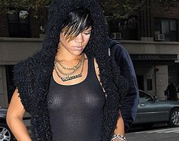 Rihanna?MEMESİNE PIERCING TAKTIRDI?