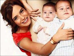 İŞTE REHA MUHTAR-DENİZ UĞUR ÇİFTİNİN İKİZLERİ!