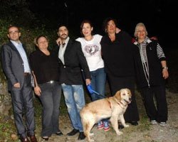 Deniz Seki... AİLESİYLE HASRET GİDERİYOR, HÜSNÜ UZAKTAN BAKIYOR!