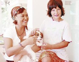 Hülya Avşar... KIZI ZEHRA'YA YASAK GELDİ...