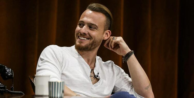 Kerem Bürsin... TAKİPÇİLERİNE MÜJDE!