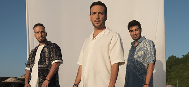 Oğuzhan Koç...  AREM ÖZGÜÇ & ARMAN AYDIN İLE FEAT. YAPTI!