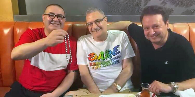 Mehmet Ali Erbil, Şafak Sezer… USTALAR YEMEKTE BULUŞTU!