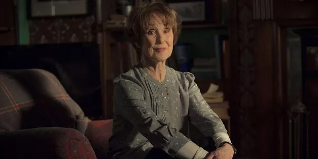 Una Stubbs... USTA OYUNCU KAYATINI KAYBETTİ!