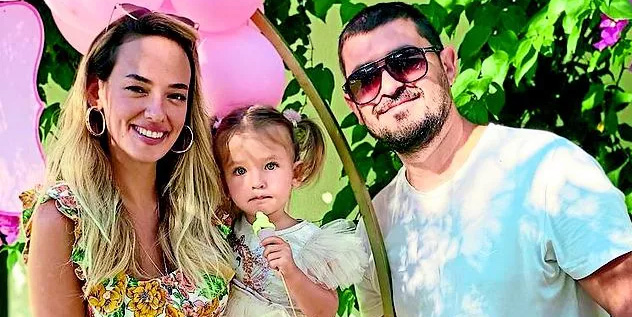 Seda Bakan... KIZ LEYLA'NIN 2.YAŞINA CUNDA'DA KUTLAMA!