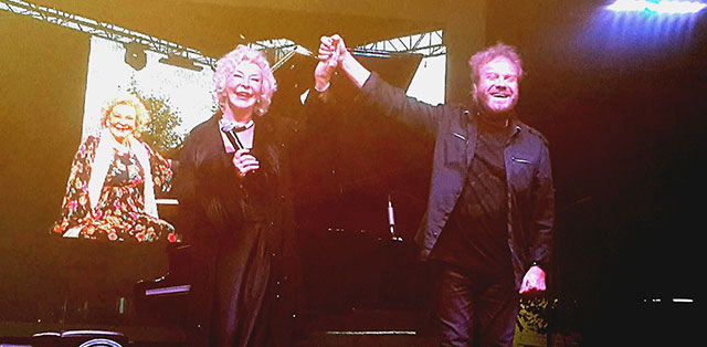 Gülsin Onay... 'YAZ RESİTALİ'NİN SÜRPRİZ KONUKLARI!