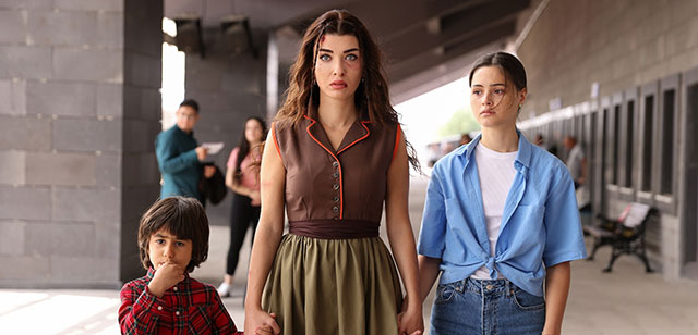 Uzak Şehrin Masalı... UMAY'IN HAYATINDAKİ TAŞLAR YERİNDEN OYNUYOR!