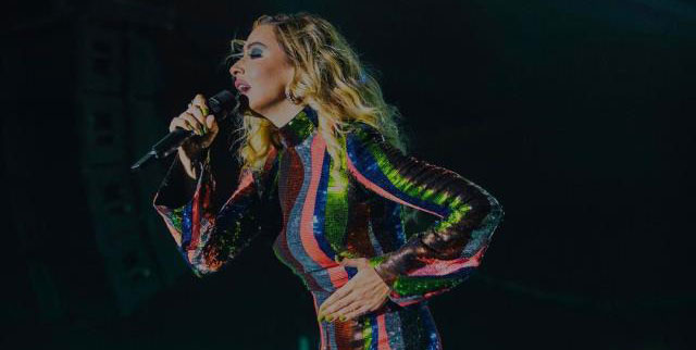 Hadise... SEVGİLİYE ÇOCUK MESAJI!